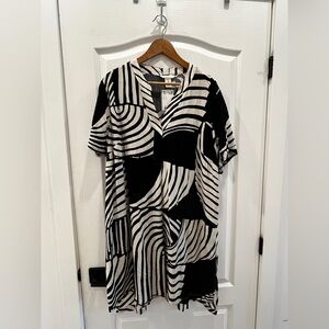 H&M Black and White VISCOSE TUNIC DRESS